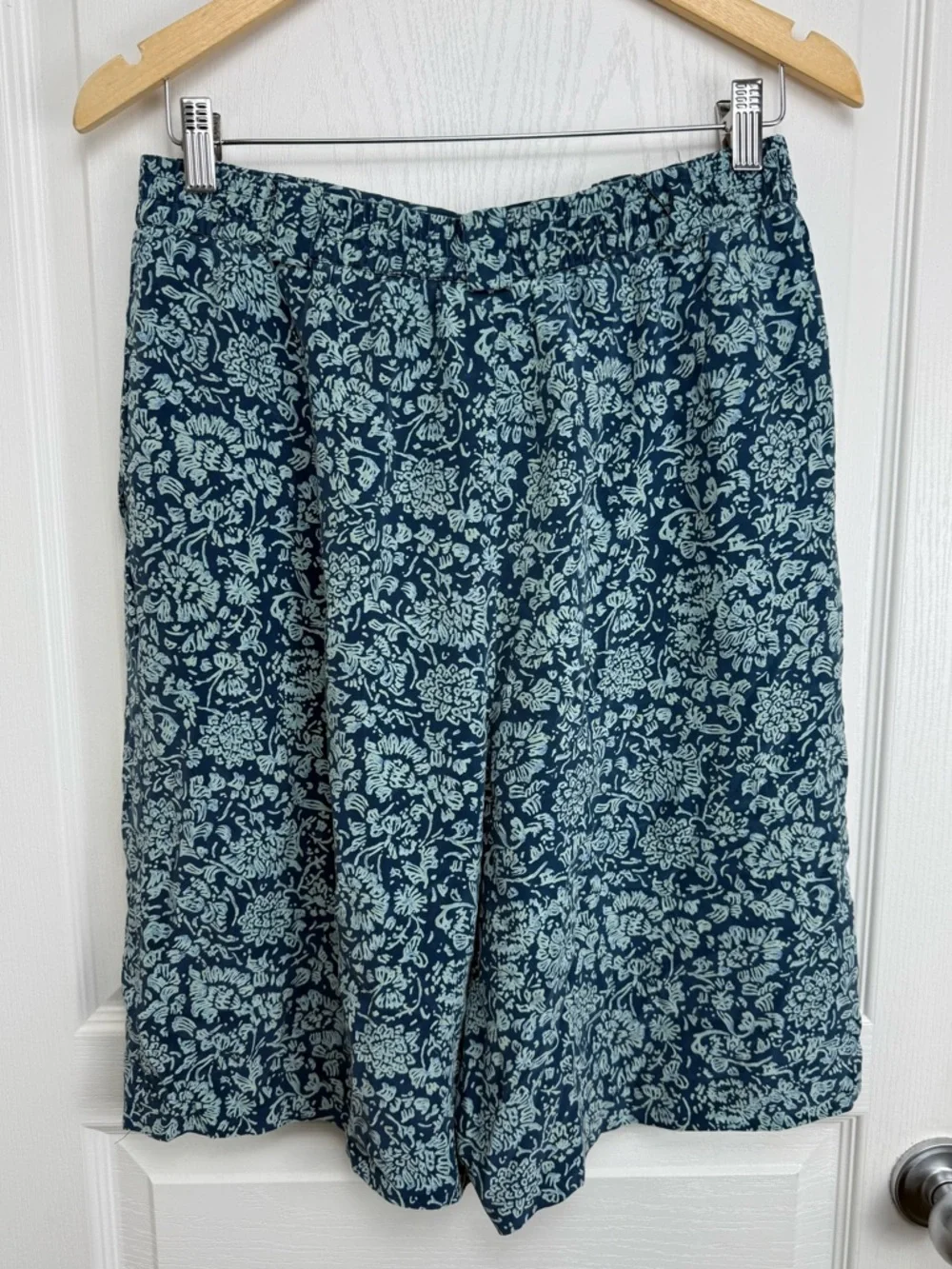 Vintage Silk Floral Shorts Size 12 Inseam 10” Large Blue 90s - Picture 3 of 6
